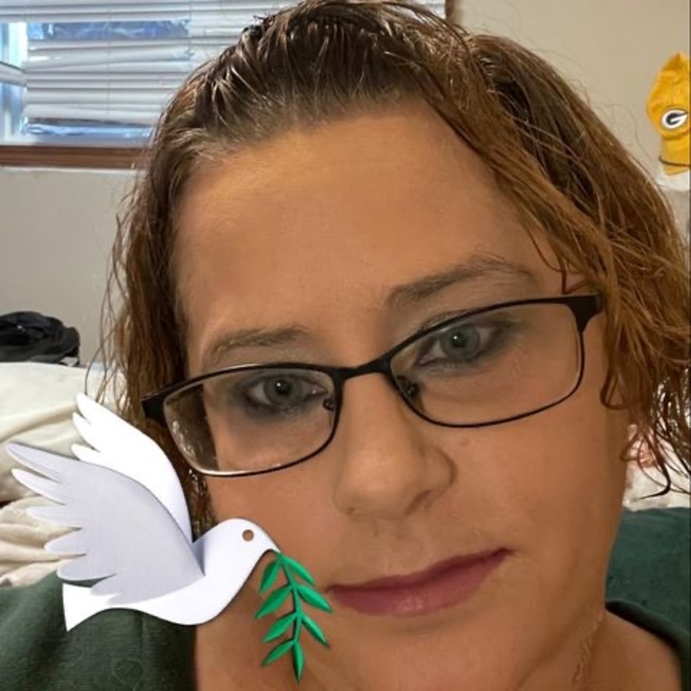 Meet your Posher, April